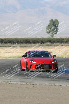 media/Sep-15-2024-Speed Ventures (Sun) [[7a54f7ed2f]]/86 Group/Session 1 (Outside Grapevine)/